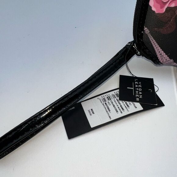 Tahari Touch of Modern Rose and Eiffel Tower Print Wristlet/Wallet RFID - Picture 7 of 9